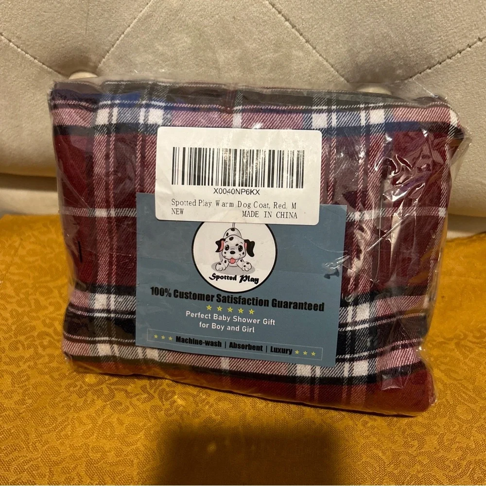 50% off w like NWT SPOTTED PLAY Dog Coat Sz Med